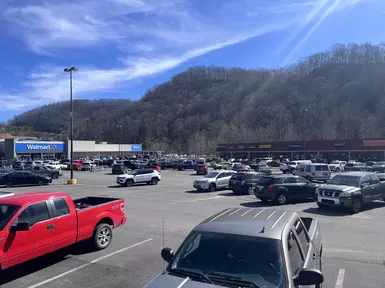 grocery-anchored shopping center in Kentucky